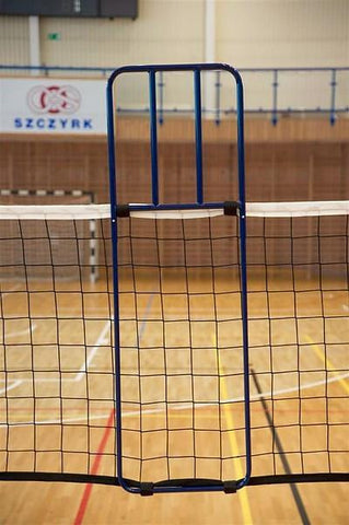 volleyball block simulacrum, straight, installed on the net